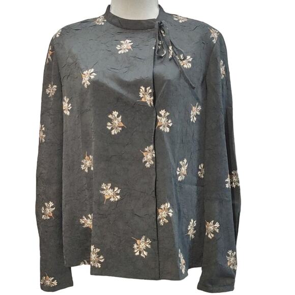Vince Tossed Bouquet Tie Neck Blouse Top Long Sleeve Black Floral Womens XS NWT - Picture 3 of 8